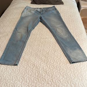 Levi Jeans Barely Worn!
